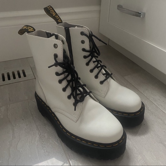 COPY - DR. MARTENS JADON PLATFORM WOMEN - Picture 6 of 8